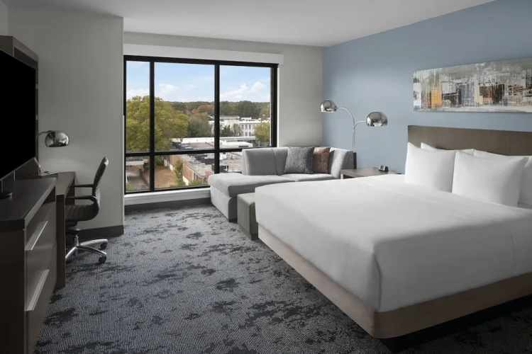 Standard Double room with city view