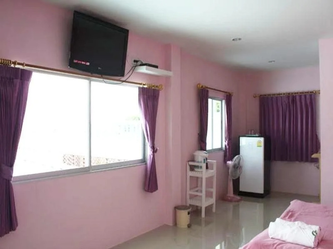 Barberry Beach Resort