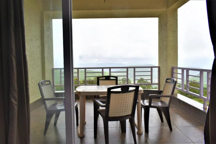 Paras Villa