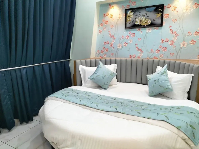 Hotel Paris Plaza