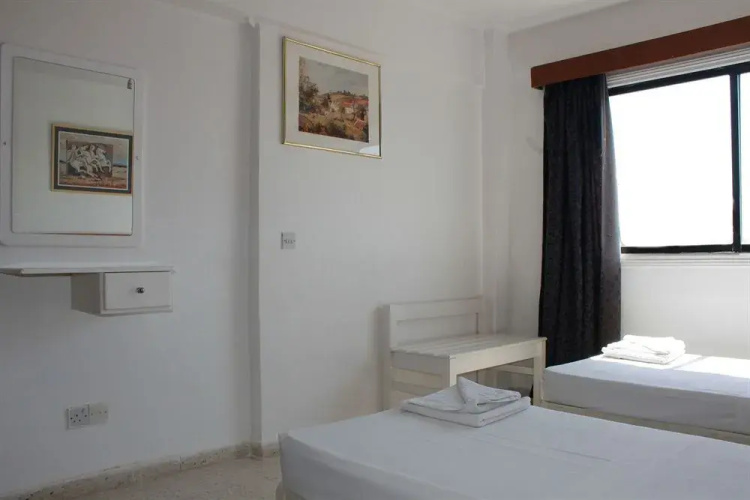 Florea Htl Apts