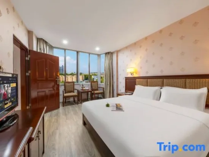 Deluxe Suite with river view