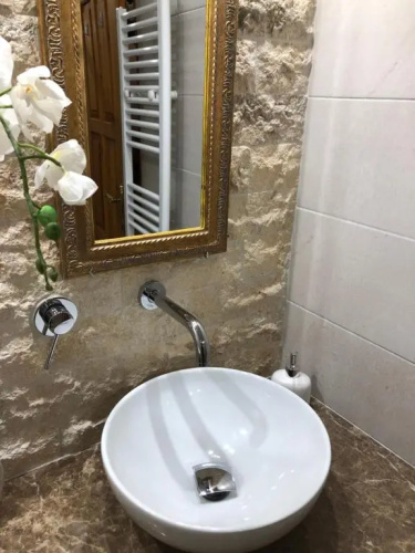 Χenonas Kourites