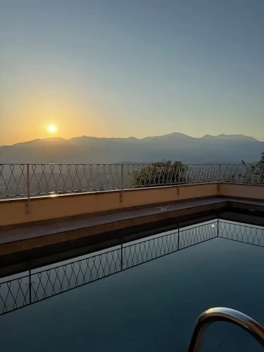 2 Bedrooms Comfort Apartment with mountain view
