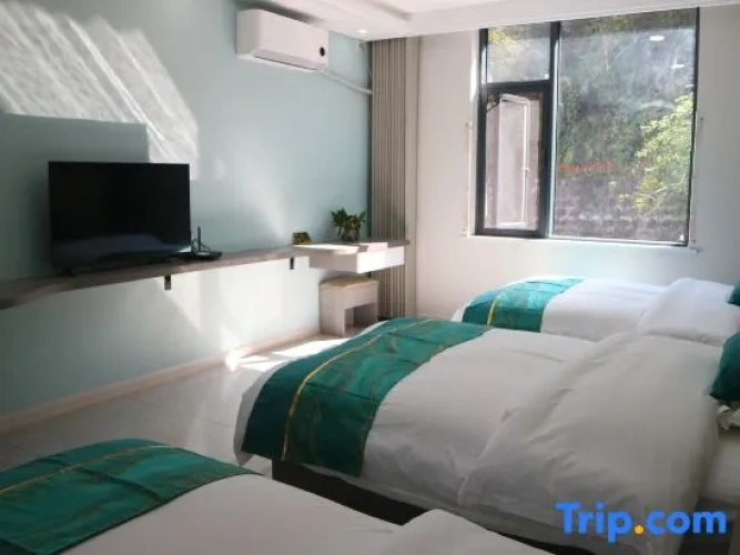 Classic Triple room