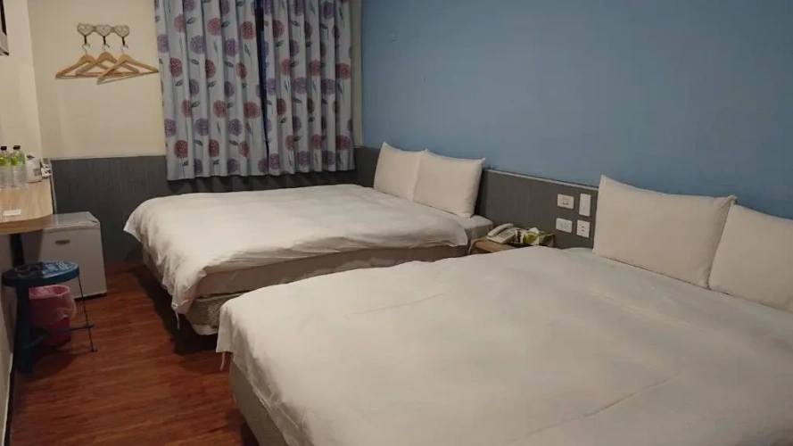 Economy Quadruple room