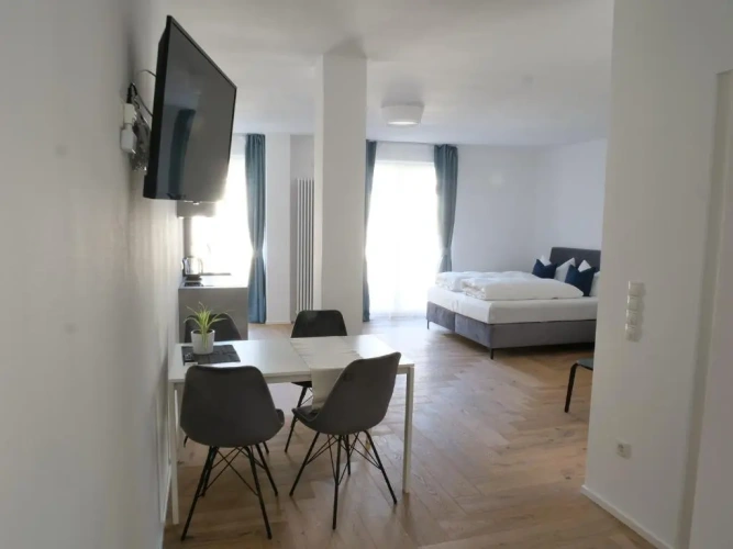 1 Bedroom Apartment