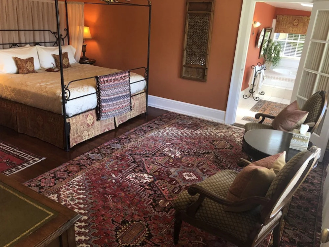 Villa Marco Polo Bed and Breakfast Inn