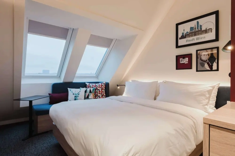 King Double room