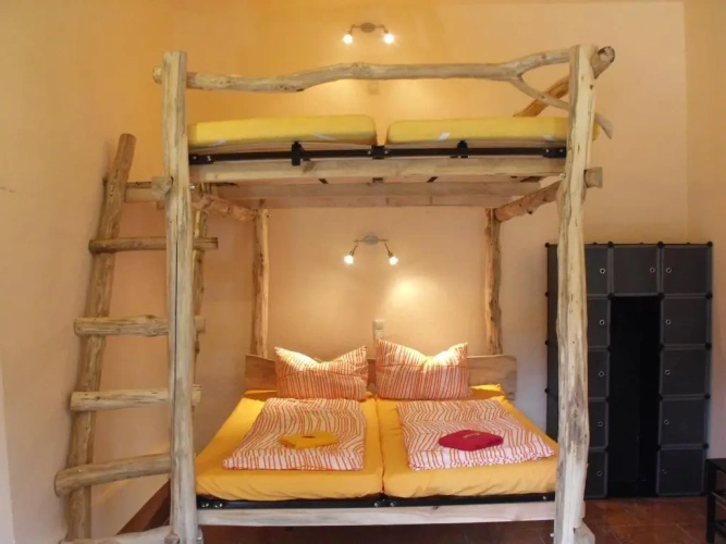 Standard Quadruple Basement room