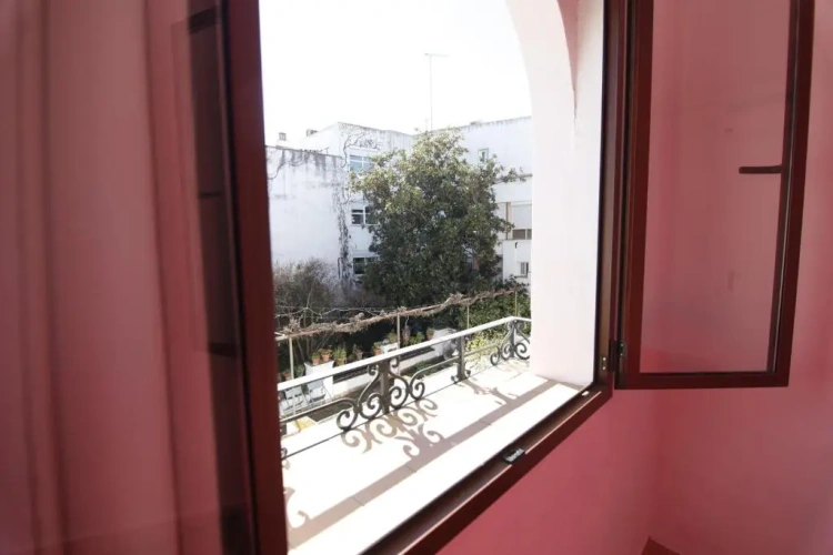3 Bedrooms Apartment