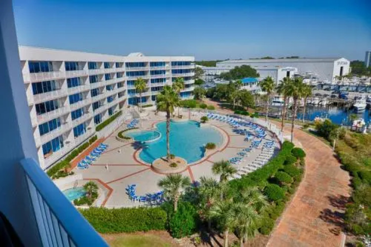 The Moorings Unit 516
