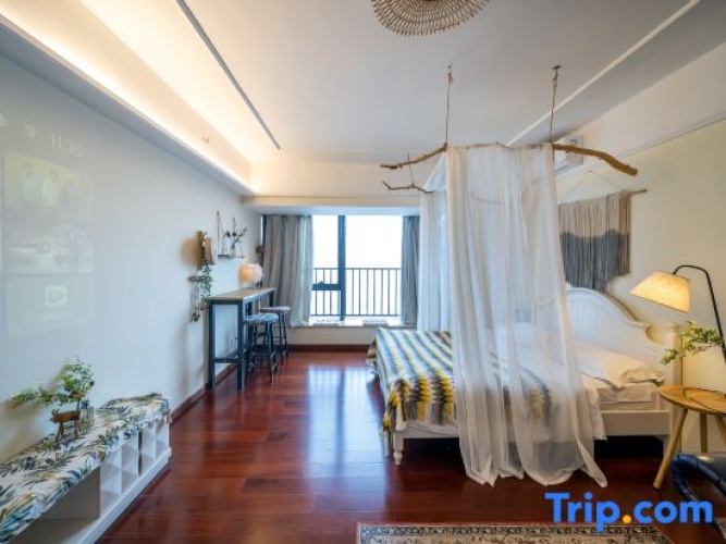 Standard Sextuple room with city view