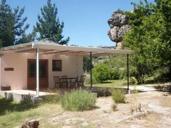 2 Bedrooms Cottage