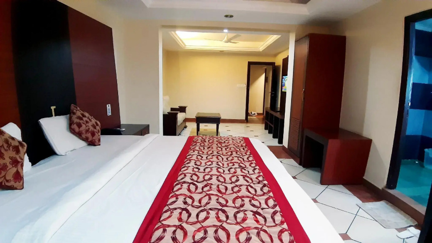 The Pride Hotel Cochin