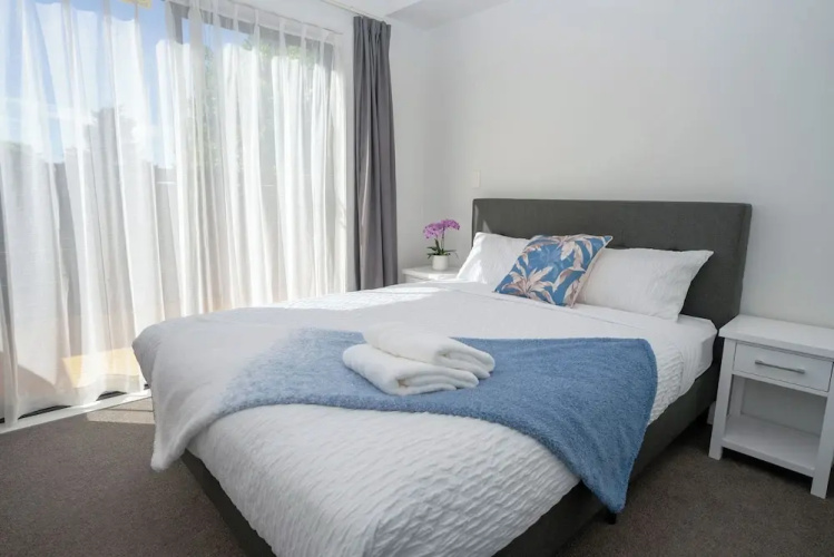 Yates Park Motel