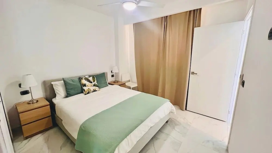 Luxury Apartment With Pool And Golf View