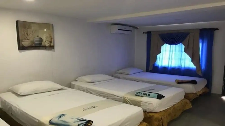 Standard Quadruple room