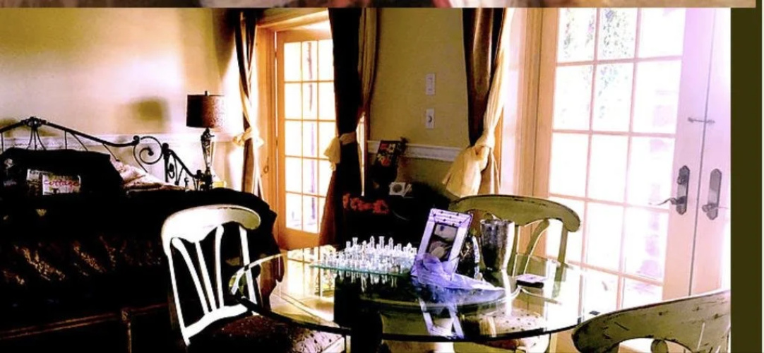 Cayuga Lake Front Inn & VineYard Villa's