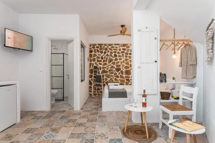 SeaView Apartment & Studio