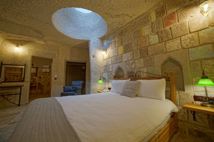 Design Cave Hotel