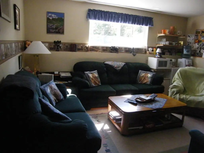 Silvern Lake Trail Bed & Breakfast