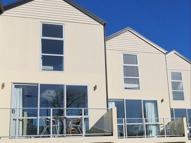 3 Bedrooms Quadruple Apartment