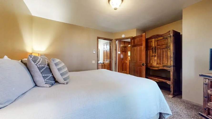 Winterset #33 3 Bedroom Condo