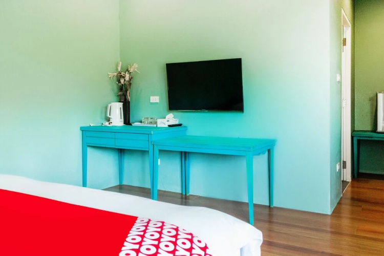Oyo 929 100 Boutique Hotel