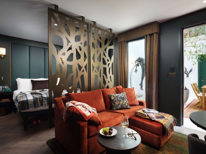 Guest rooms