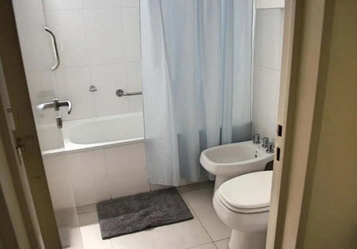 3 Bedrooms Apartment