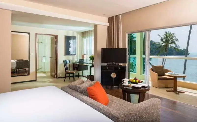 Crowne Plaza Phuket Panwa Beach