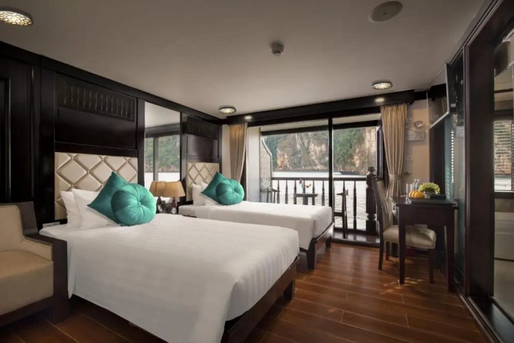 Triple Suite with ocean view