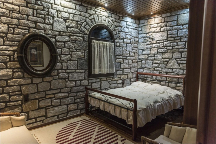 Stone Mansion Anavryti
