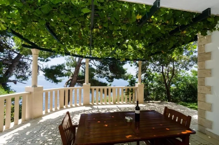 1 Bedroom Comfort Apartment with sea view