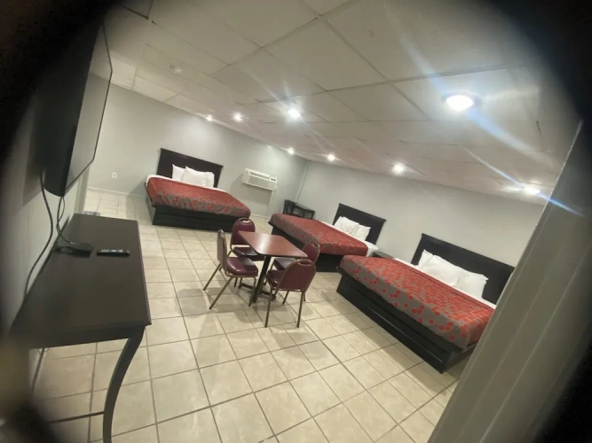 Economy Sextuple room