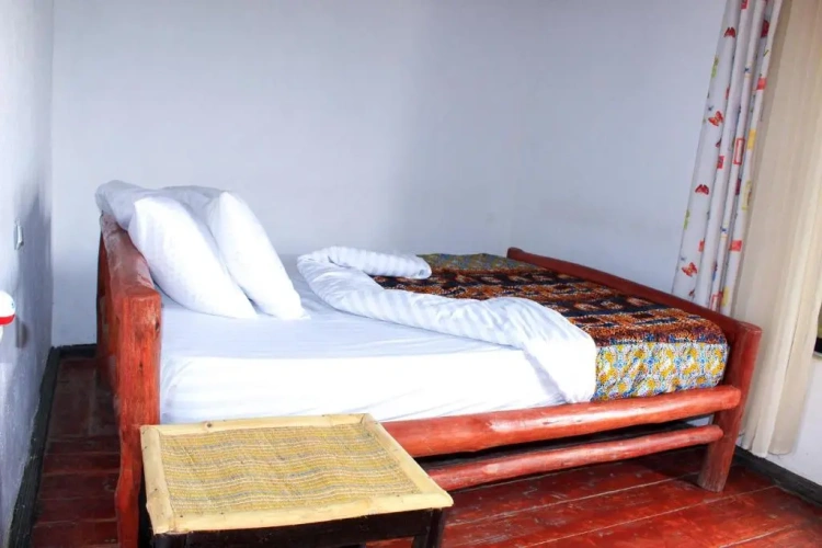 1 Bedroom Standard Double room with balcony and with lake view