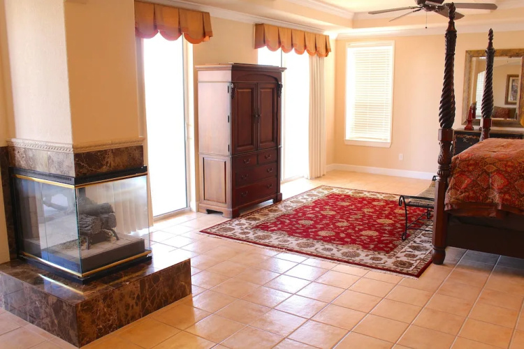 4848 Ocean Blvd - 4 Br Home