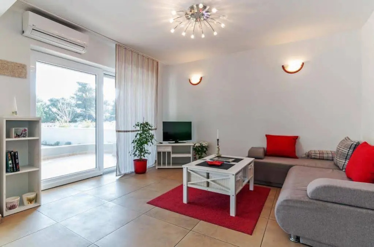 Apartment Biserka
