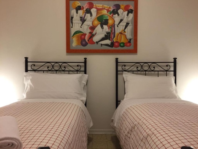 2 Bedrooms Apartment