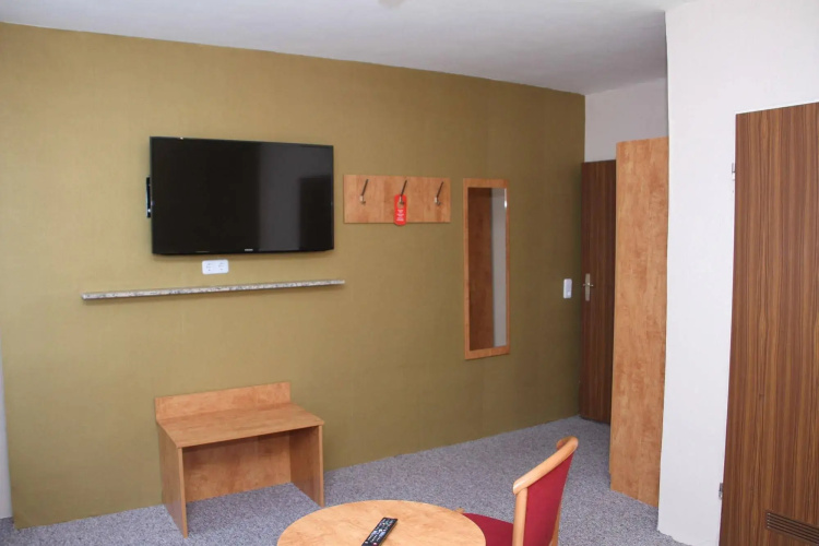 Hotel Holl