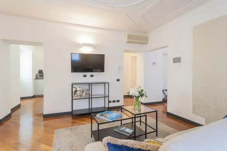 Lake Holiday Como by Rent all Como