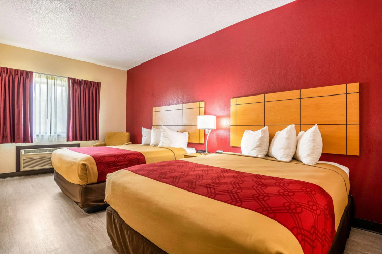 Americinn Topeka