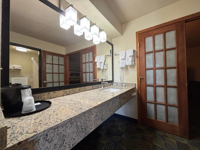 AmericInn by Wyndham Kewanee