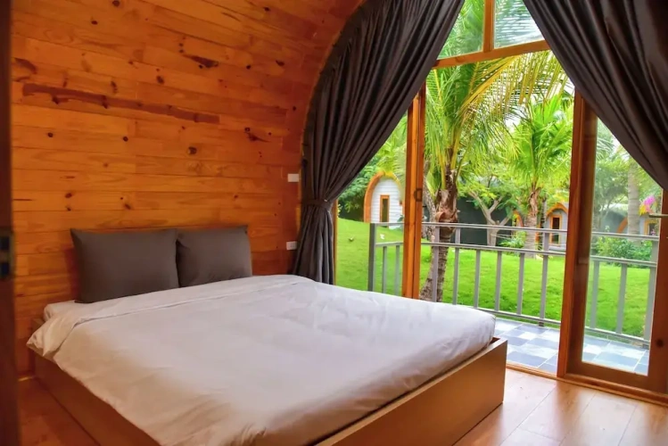 Double Bungalow