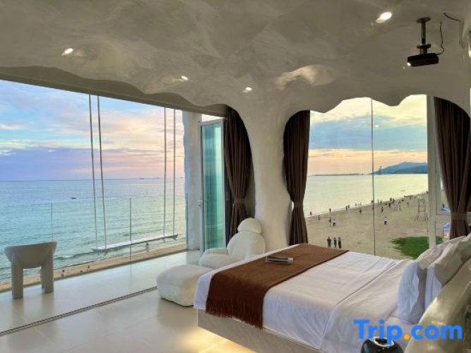 2 Bedrooms Suite