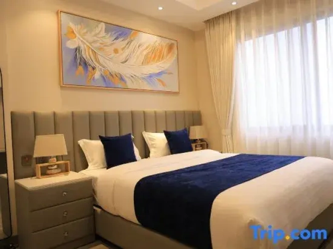 2 Bedrooms Studio