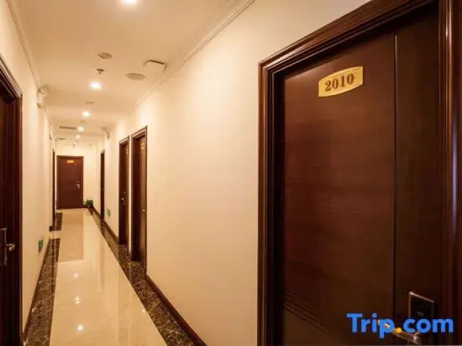 Jinhe Hotel