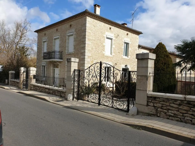 BELLE MAISON avec Piscine privée