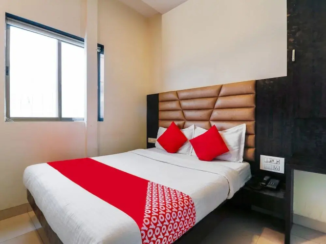 Hotel Adnoc Inn
